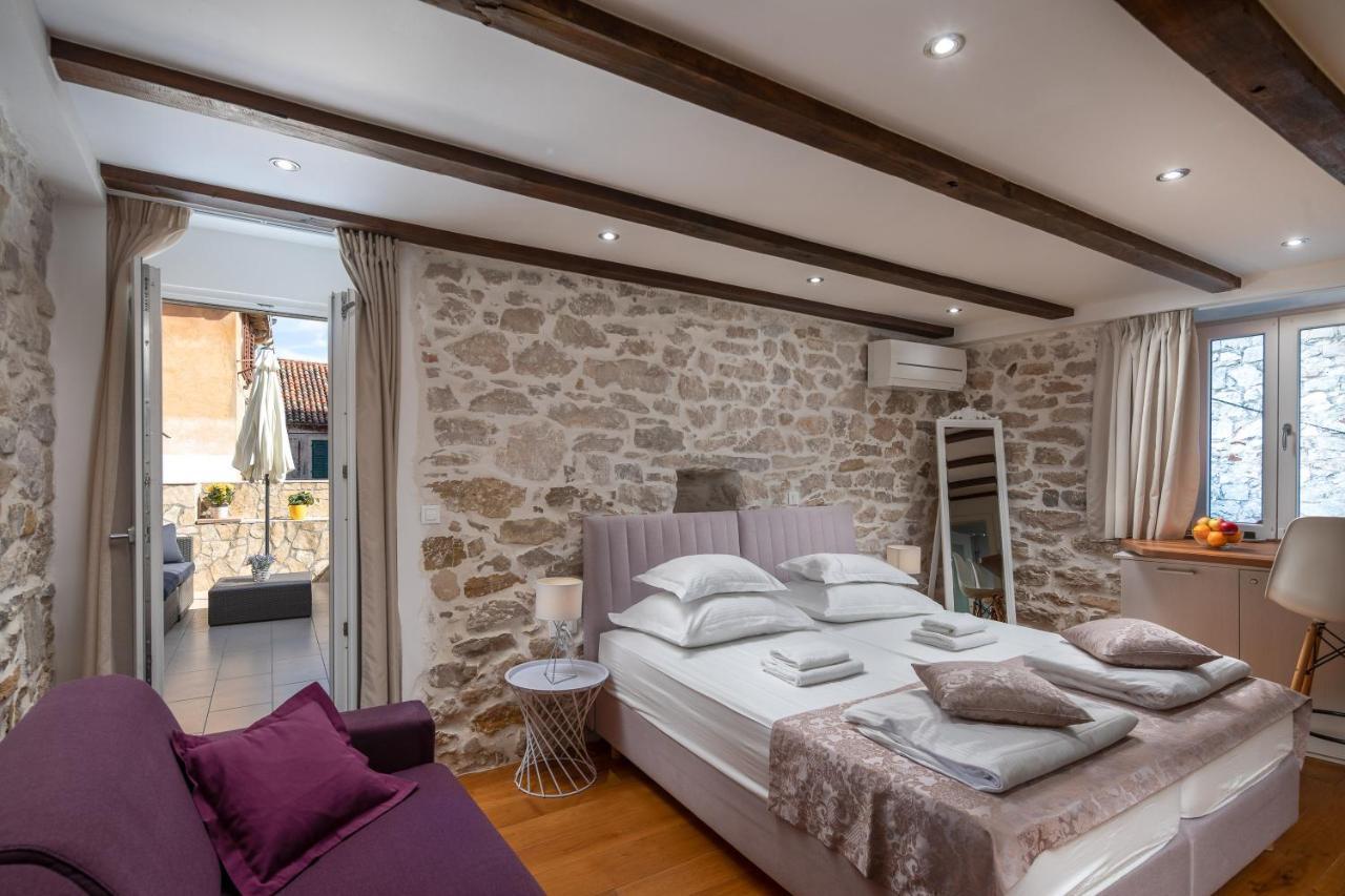 Awesome Stone House Otel Split Dış mekan fotoğraf