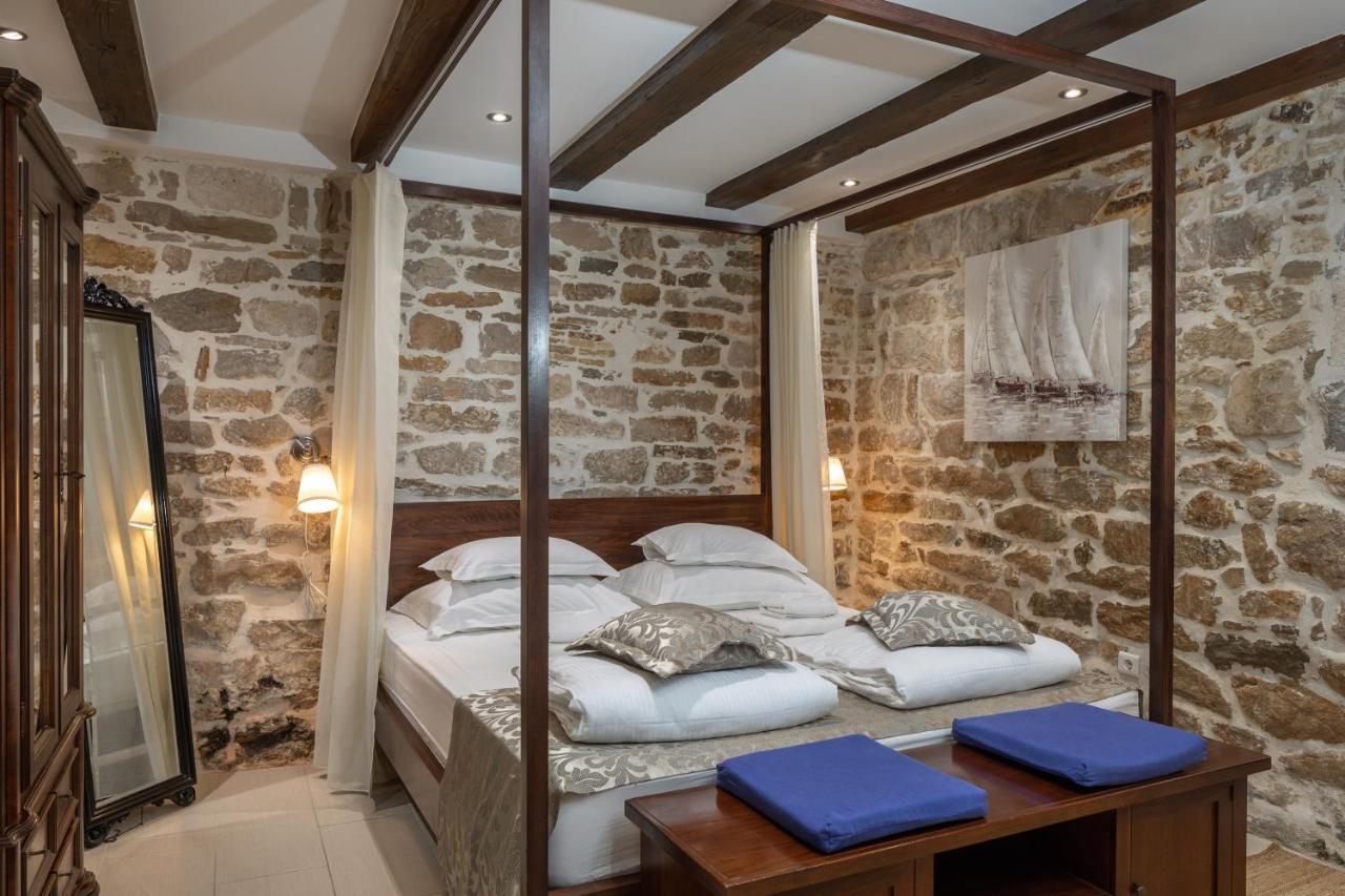 Awesome Stone House Otel Split Dış mekan fotoğraf