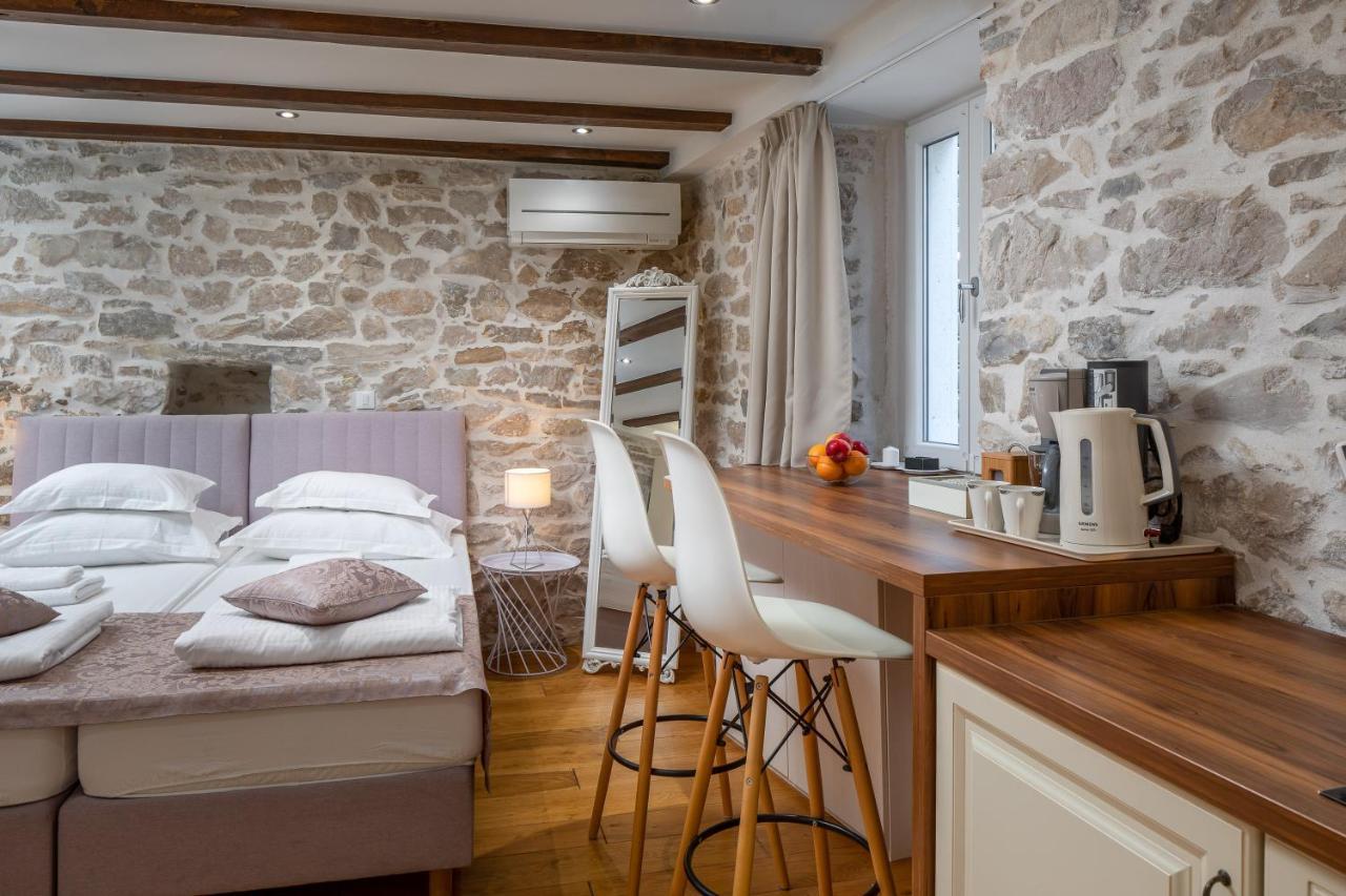 Awesome Stone House Otel Split Dış mekan fotoğraf