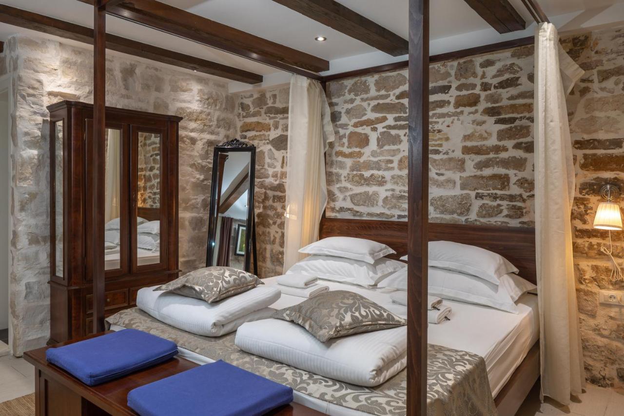 Awesome Stone House Otel Split Dış mekan fotoğraf