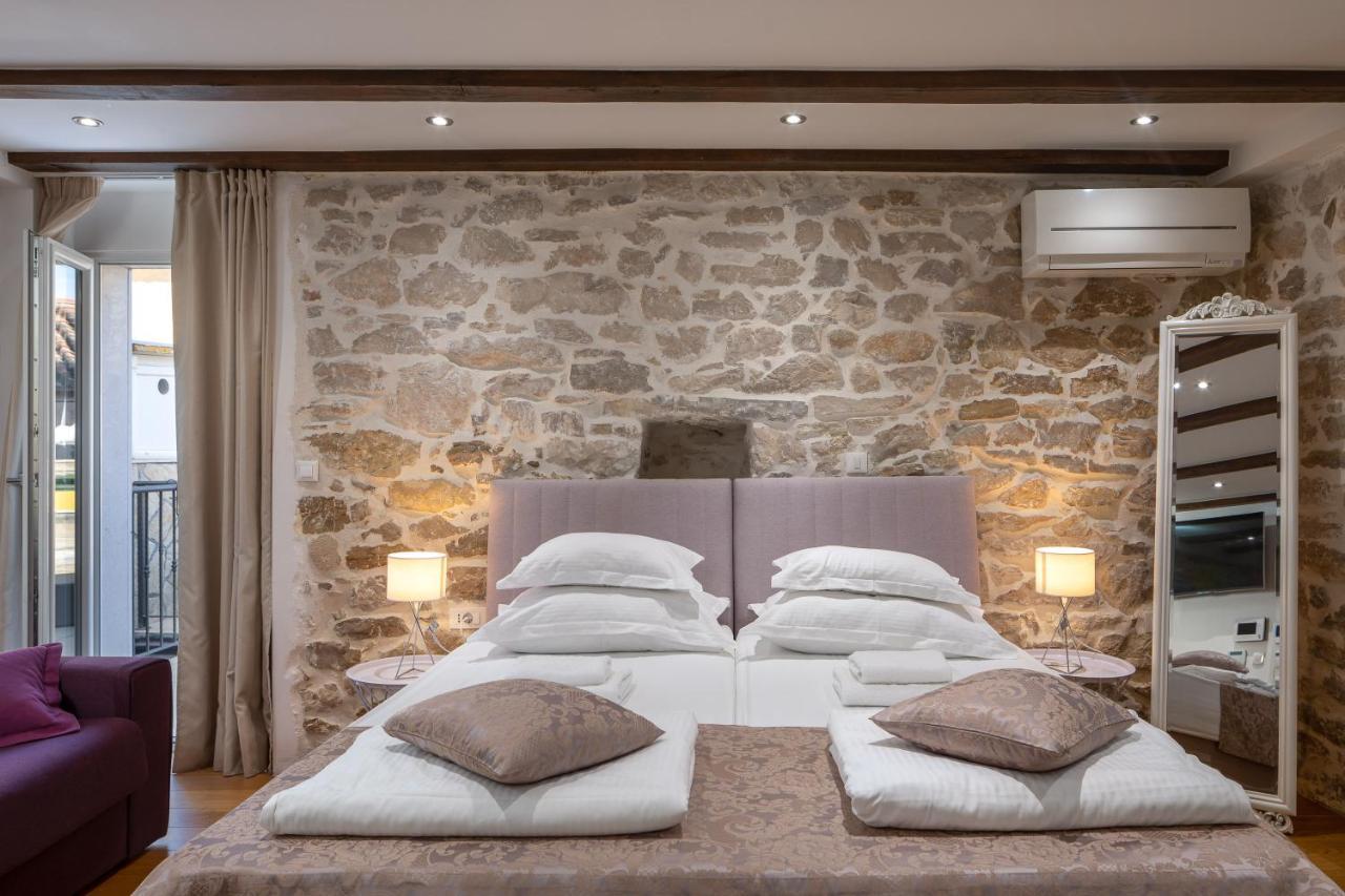 Awesome Stone House Otel Split Dış mekan fotoğraf